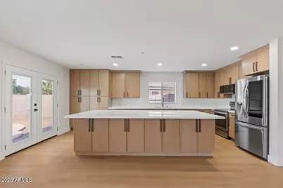 2289 W Hayden Peak Drive, San Tan Valley, AZ 85144 - Photo 4