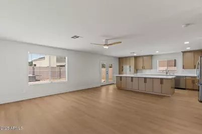 2289 W Hayden Peak Drive, San Tan Valley, AZ 85144 - Photo 10