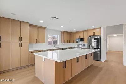 2289 W Hayden Peak Drive, San Tan Valley, AZ 85144 - Photo 6