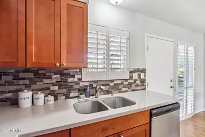 4600 N 68th Street #332, Scottsdale, AZ 85251 - Photo 6