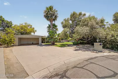 841 E Hayward Avenue, Phoenix, AZ 85020 - Photo 2