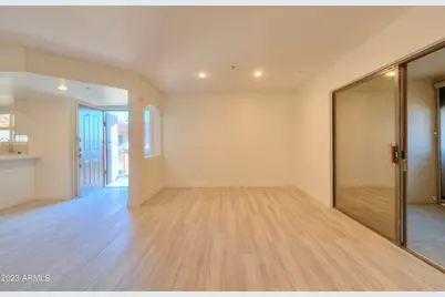 5104 N 32nd Street #408, Phoenix, AZ 85018 - Photo 4