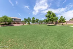 2528 E Tomahawk Ct, Gilbert, AZ 85298 - Photo 52