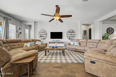 2528 E Tomahawk Court, Gilbert, AZ 85298 - Photo 8
