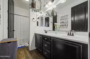 2528 E Tomahawk Ct, Gilbert, AZ 85298 - Photo 24
