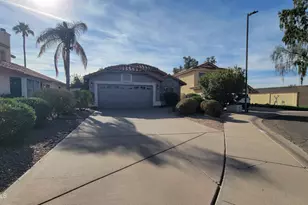 8817 E Dahlia Dr, Scottsdale, AZ 85260 - Photo 2