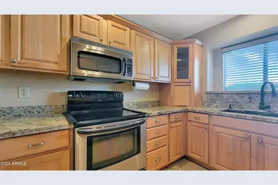 8817 E Dahlia Drive, Scottsdale, AZ 85260 - Photo 6