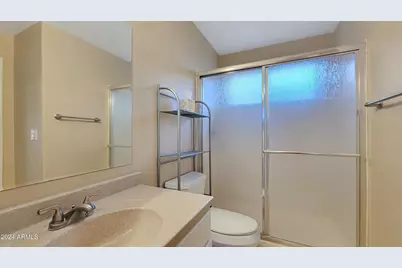 8817 E Dahlia Drive, Scottsdale, AZ 85260 - Photo 16