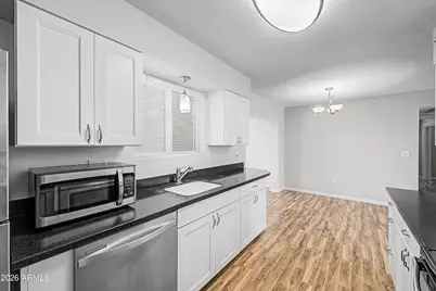 10020 W Cumberland Drive, Sun City, AZ 85351 - Photo 2