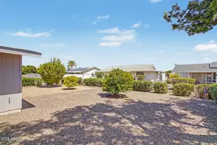 10020 W Cumberland Dr, Sun City, AZ 85351 - Photo 16