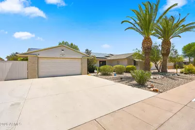 10408 W Oak Ridge Drive, Sun City, AZ 85351 - Photo 6