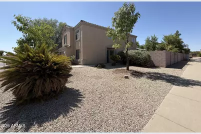 2469 W Hayden Peak Drive, San Tan Valley, AZ 85144 - Photo 4