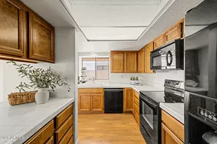 601 W Fellars Dr, Phoenix, AZ 85023 - Photo 8