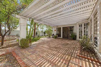 601 W Fellars Drive, Phoenix, AZ 85023 - Photo 30