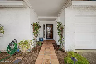 601 W Fellars Dr, Phoenix, AZ 85023 - Photo 4