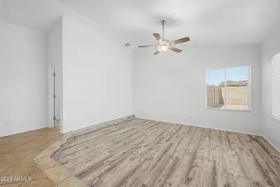 7637 W North Lane, Peoria, AZ 85345 - Photo 6
