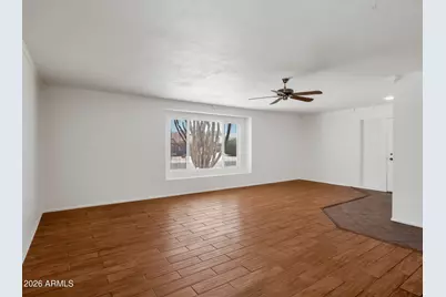 11070 W Pleasant Valley Road, Sun City, AZ 85351 - Photo 2