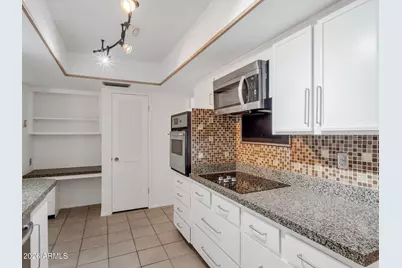 11070 W Pleasant Valley Road, Sun City, AZ 85351 - Photo 4