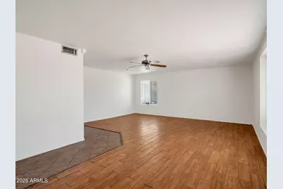 11070 W Pleasant Valley Road, Sun City, AZ 85351 - Photo 8