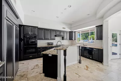 7214 E Royal Palm Road, Scottsdale, AZ 85258 - Photo 14
