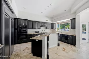 7214 E Royal Palm Rd, Scottsdale, AZ 85258 - Photo 14