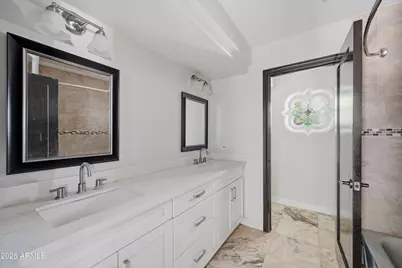 7214 E Royal Palm Road, Scottsdale, AZ 85258 - Photo 26