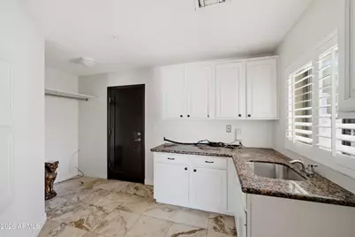 7214 E Royal Palm Road, Scottsdale, AZ 85258 - Photo 28