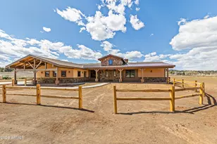 6570 Meadows Ln, Flagstaff, AZ 86004 - Photo 1