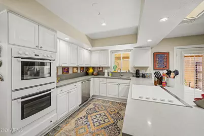 7243 E Montebello Avenue, Scottsdale, AZ 85250 - Photo 10