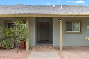 2745 E Larkspur Dr, Phoenix, AZ 85032 - Photo 8