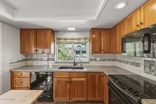 2745 E Larkspur Dr, Phoenix, AZ 85032 - Photo 22