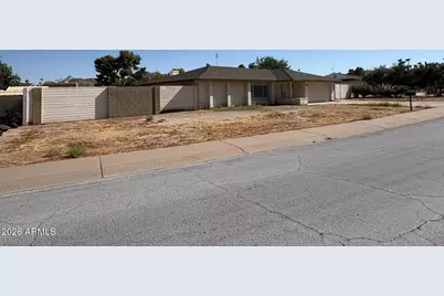 4325 E Shangri La Road, Phoenix, AZ 85028 - Photo 2