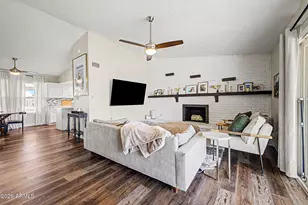 331 W Taro Ln, Phoenix, AZ 85027 - Photo 6