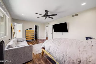331 W Taro Lane, Phoenix, AZ 85027 - Photo 16