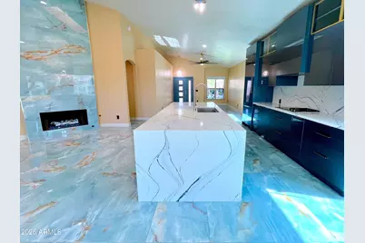 8709 E Gail Road, Scottsdale, AZ 85260 - Photo 2