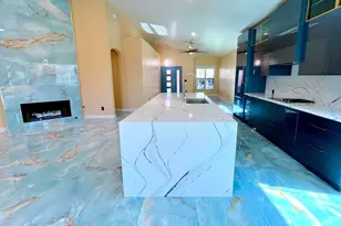 8709 E Gail Rd, Scottsdale, AZ 85260 - Photo 2