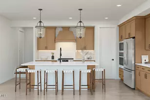 2533 W Gloria Ln, Phoenix, AZ 85085 - Photo 2