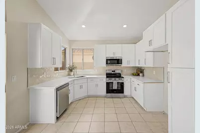 19917 N 91st Lane, Peoria, AZ 85382 - Photo 14