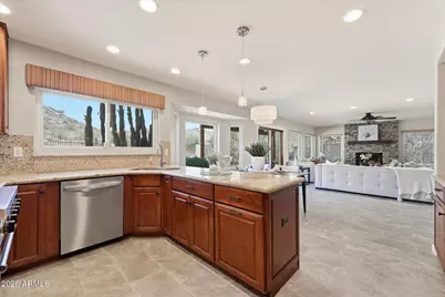2239 E Taxidea Way, Phoenix, AZ 85048 - Photo 12
