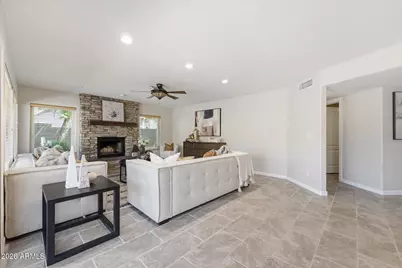 2239 E Taxidea Way, Phoenix, AZ 85048 - Photo 16