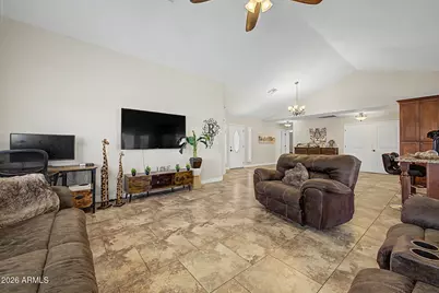 11915 N 79th Avenue, Peoria, AZ 85345 - Photo 10