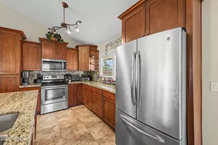 11915 N 79th Ave, Peoria, AZ 85345 - Photo 14