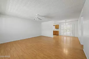 10216 W Ironwood Dr, Sun City, AZ 85351 - Photo 6