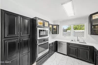 2846 W Villa Rita Drive, Phoenix, AZ 85053 - Photo 10