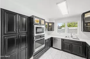 2846 W Villa Rita Dr, Phoenix, AZ 85053 - Photo 10