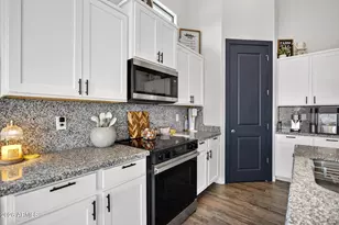 32315 N 171st Ave, Surprise, AZ 85387 - Photo 36