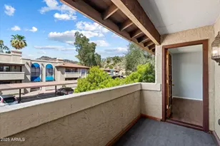 7557 N Dreamy Draw Dr, Phoenix, AZ 85020 - Photo 4