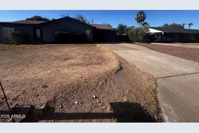 1826 W Las Palmaritas Drive, Phoenix, AZ 85021 - Photo 1