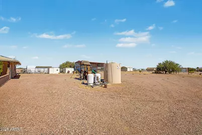20537 W Gordon Way, Wittmann, AZ 85361 - Photo 32