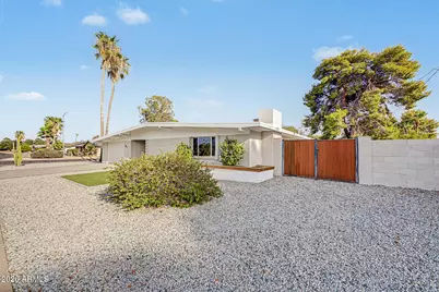 3850 E Poinsettia Drive, Phoenix, AZ 85028 - Photo 4